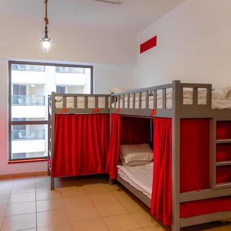 Lunar Hostel - Jbr Dubai Exterior photo